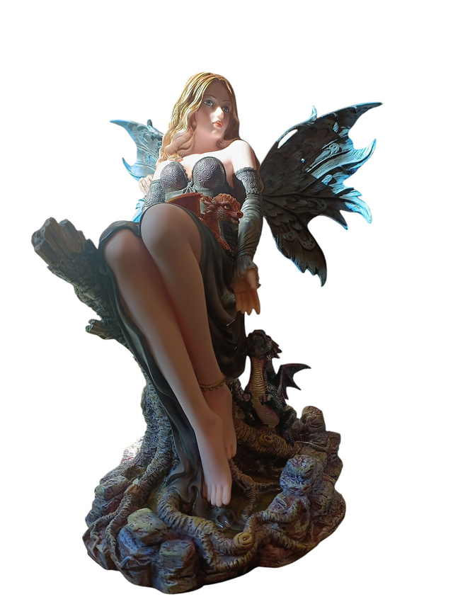 042 874 Fata Risana suduta con Draghetti - Les Alpes