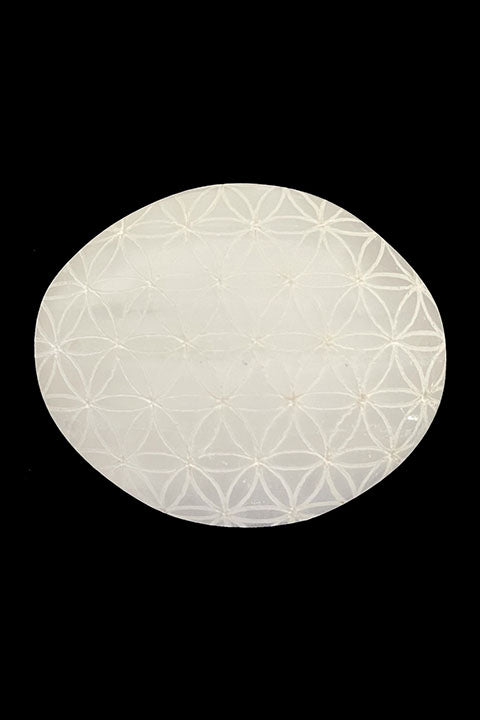 Ciottolo di selenite Fiore della vita 8 cm 100 g