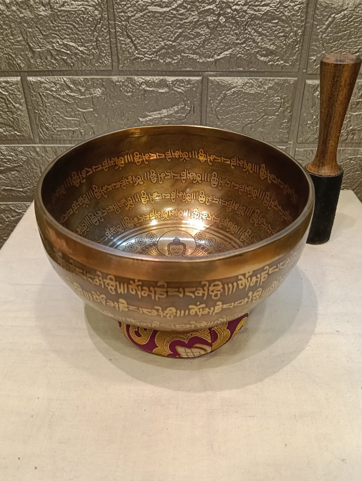 Campana tibetana artigianale decorata – Ø 16 cm