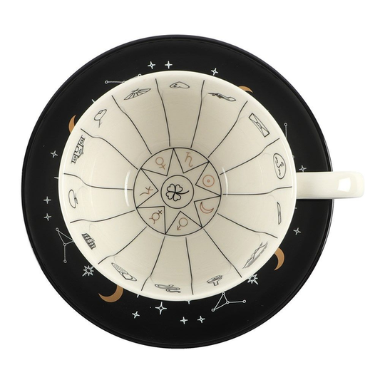 Tazza da te per lettura fondi